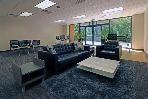 BELFORT I: 7751 Belfort Pkwy, Jacksonville, FL 32256